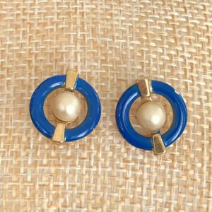 Vintage Avon Blue Enamel Faux Pearl Stud Earring Set Nautical Gold Tone Circle